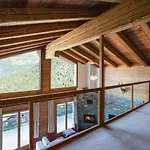 Chalet Authentic Swiss Nesoya Jacuzzi Sauna *