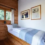 Authentic Swiss Nesoya Jacuzzi Sauna Chalet *