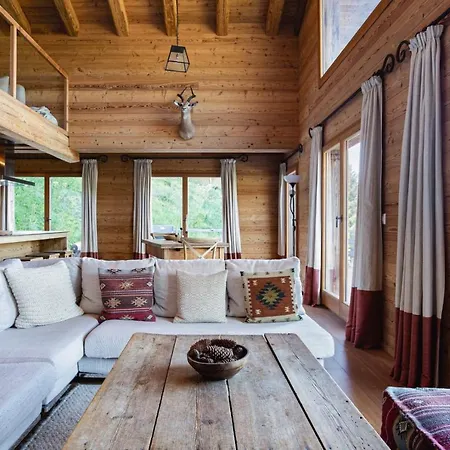 Horská chata Authentic Swiss Nesoya Jacuzzi Sauna