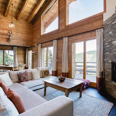 Chalet Authentic Swiss Nesoya Jacuzzi Sauna *