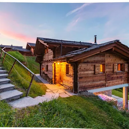 Domek alpejski Authentic Swiss Nesoya Jacuzzi Sauna