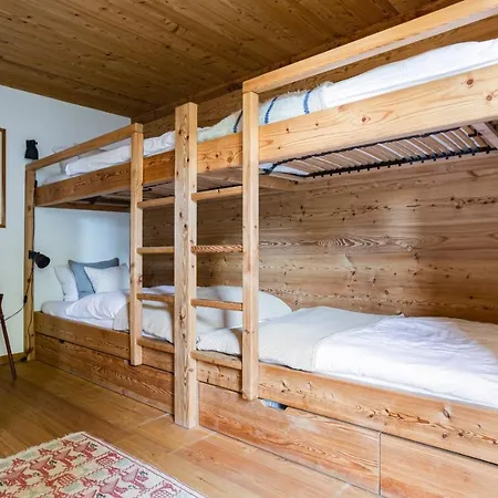 Authentic Swiss Nesoya Jacuzzi Sauna Chalet *